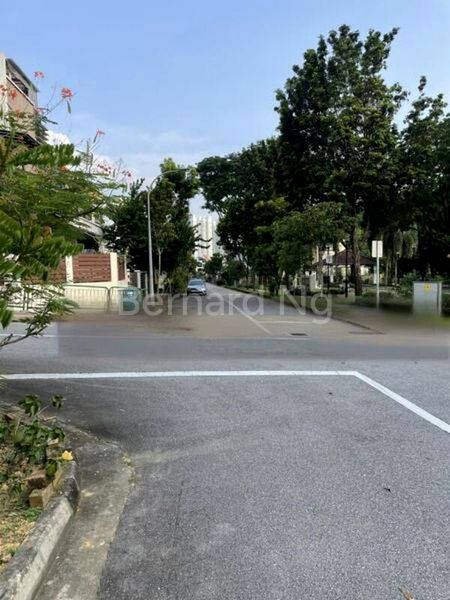 5 Bed Semi-Detached House (Landed) for Sale in  Fernvale Lodge - Image 2